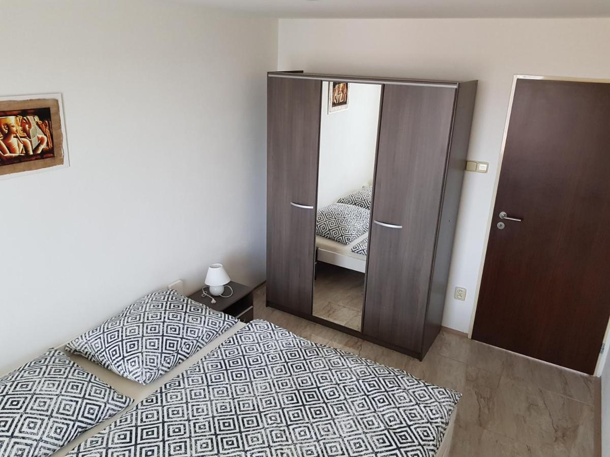 Apartman S Vinnym Sklepem Viktorie Pouzdrany ภายนอก รูปภาพ